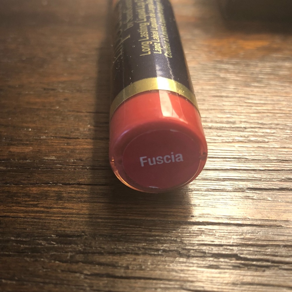 SEALED Lipsense “Unicorn” color Fuscia
